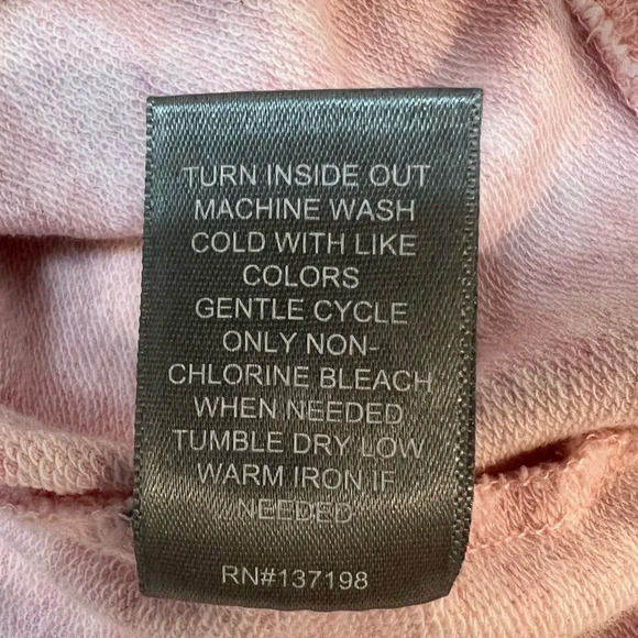 Marled Blush Pink Sweatshirt with Eyelet Lace at Hem. Zippered back.‎ Size Small - Picture 5 of 8